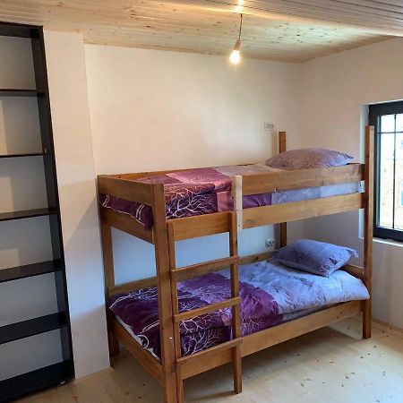 Guest House Tivko Katce غوستيفار المظهر الخارجي الصورة