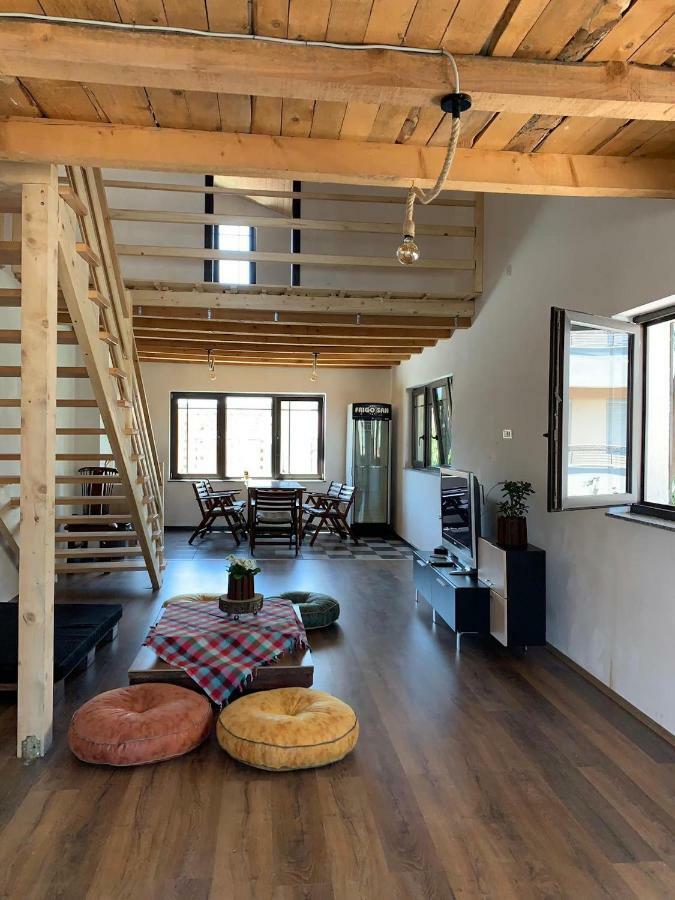 Guest House Tivko Katce غوستيفار المظهر الخارجي الصورة